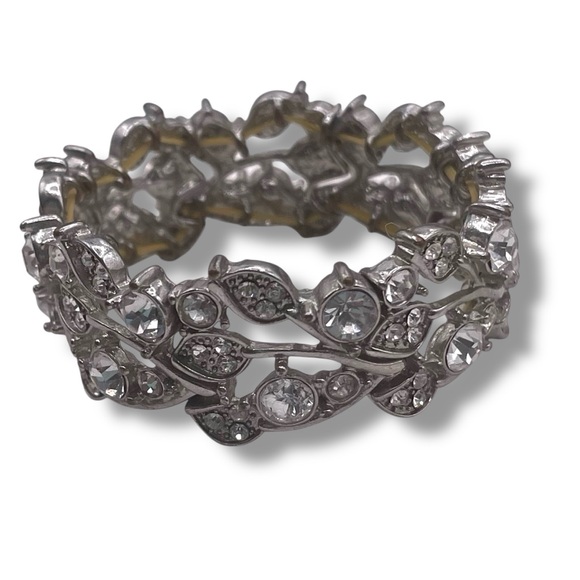 ❤️ Vintage Silver Scrolling Rhinestone Stretch Bracelet - Picture 3 of 5